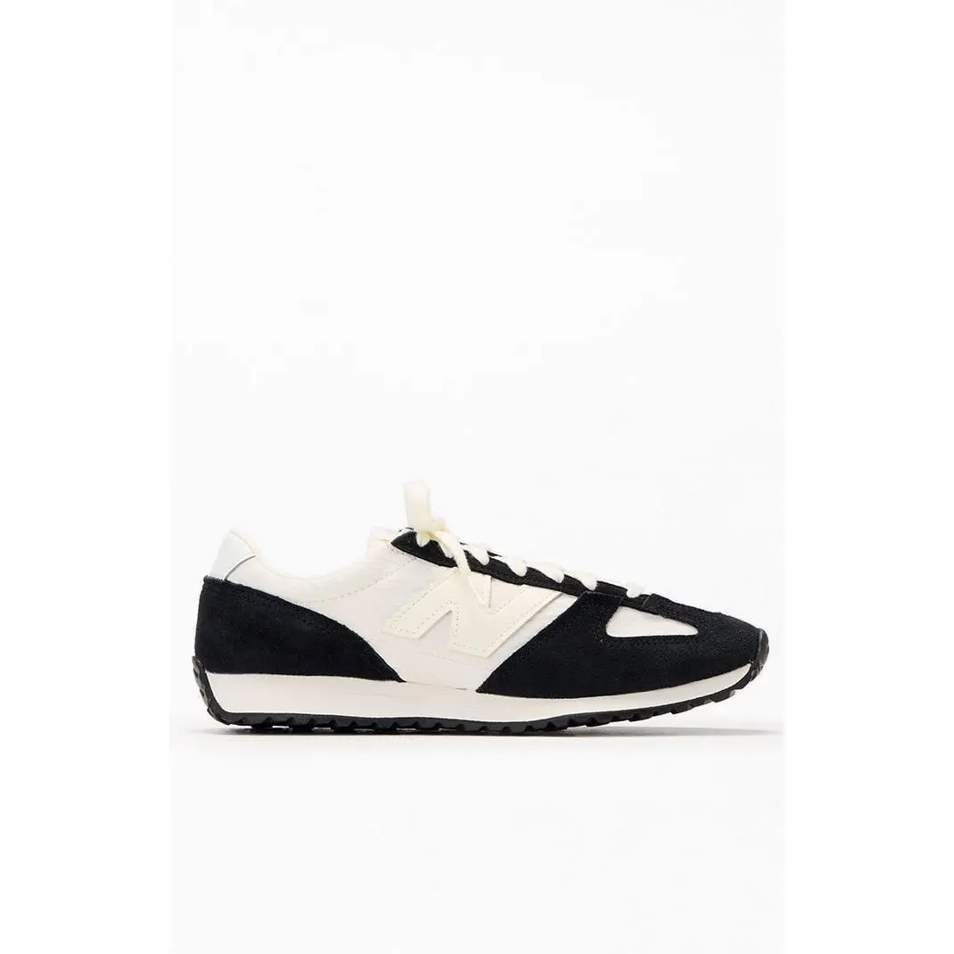 New Balance Women's Black 471 Sneakers