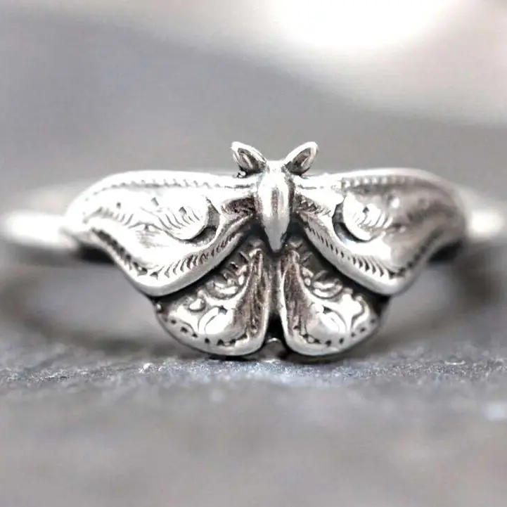 European And American Personality Creative Moth Ring Vintage Style Copper Platinum Plated Multicolor Butterfly Element Women's Fashion Jewelry Size 6-11 life ring christmas gifts for gf only gifts for women gifts for your mom