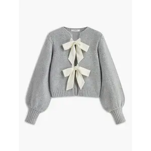 Crew Neck Bow Knit Top