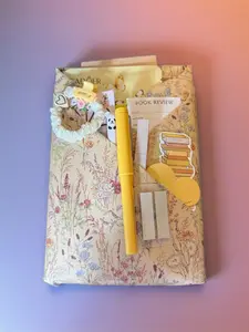 Blind Date with a Book (Hardcover Edition) gift for lovers