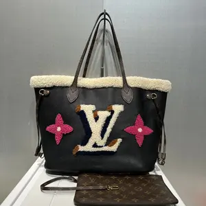 Pre-owned Louis Vuitton Leather Tote Bags Neverfull NM Tote and Monogram Teddy Shearling MM 43947891