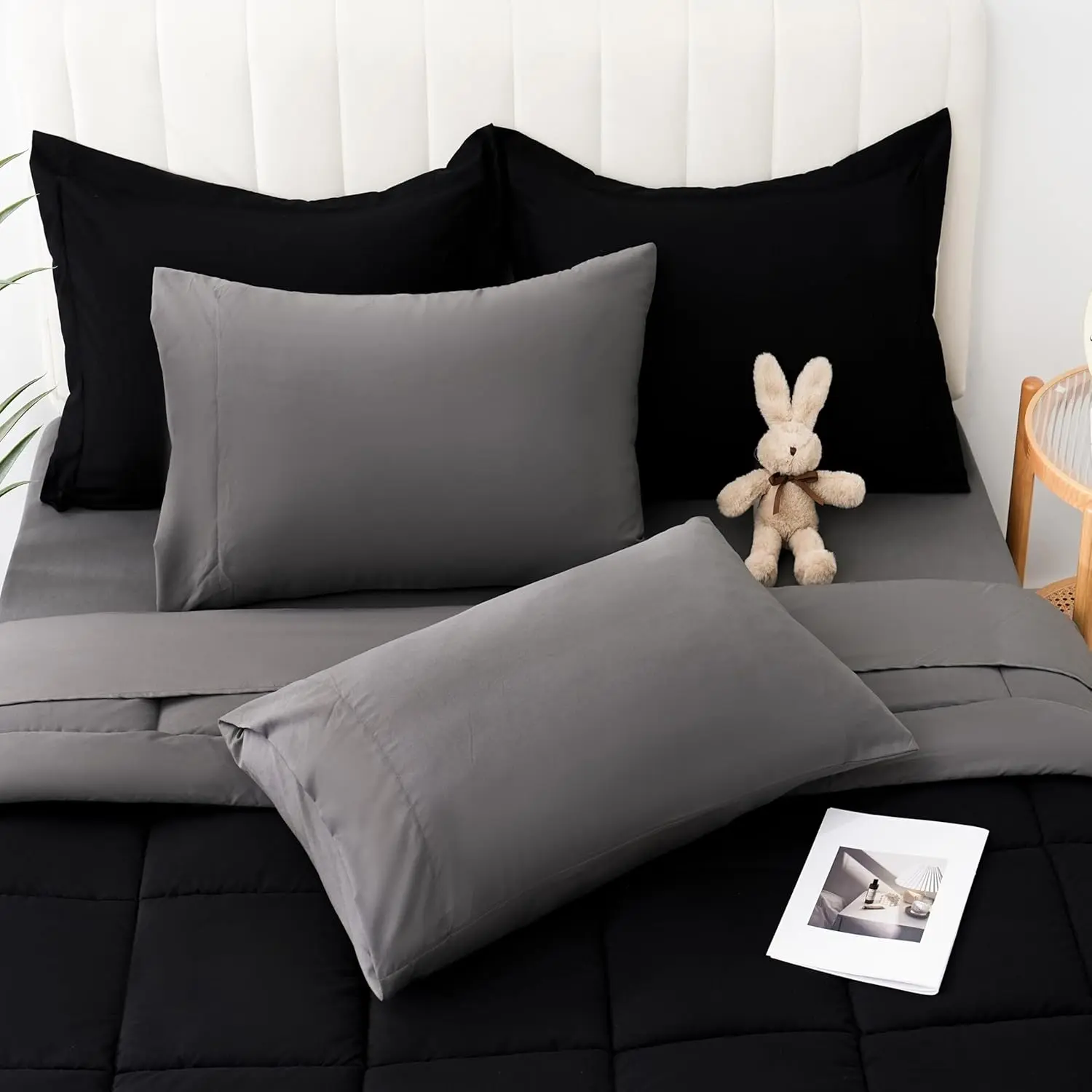Full Size Comforter Sets, 7 count Full Size Bedding Sets Black/Grey, All Season Down Alternative Bedding Comforter Sets with Comforter, Flat Sheet, Fitted Sheet, 2 Pillow Shams & 2 Pillowcases