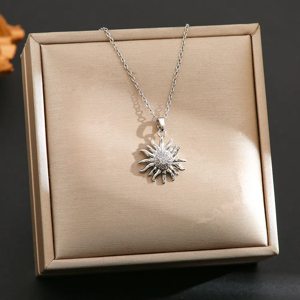 8434-Silver Sunflower