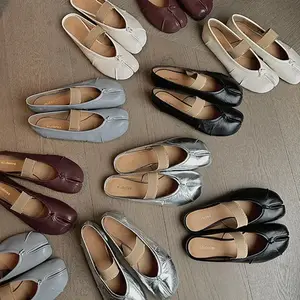 Soft women’s toe-separating shoes with one strap for girls