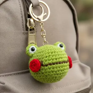 Cute Crochet Frog Keychain, Handmade Silver Color Chain with Synthetic Stone Decor, Portable Pendant Bag Accessory, Fashion Lover Birthday Gift