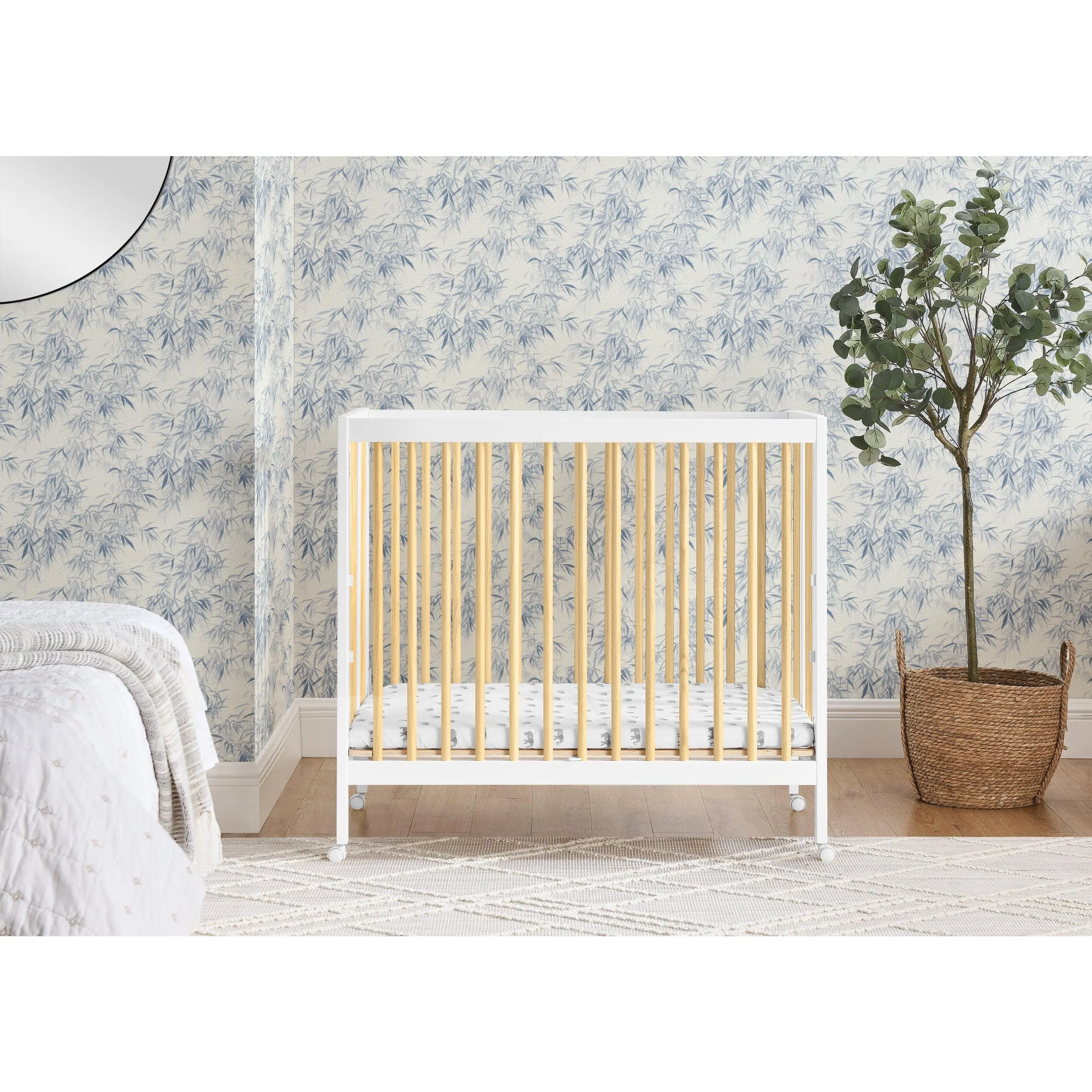 Mia Portable Folding Mini Crib with 1.5-Inch Mattress