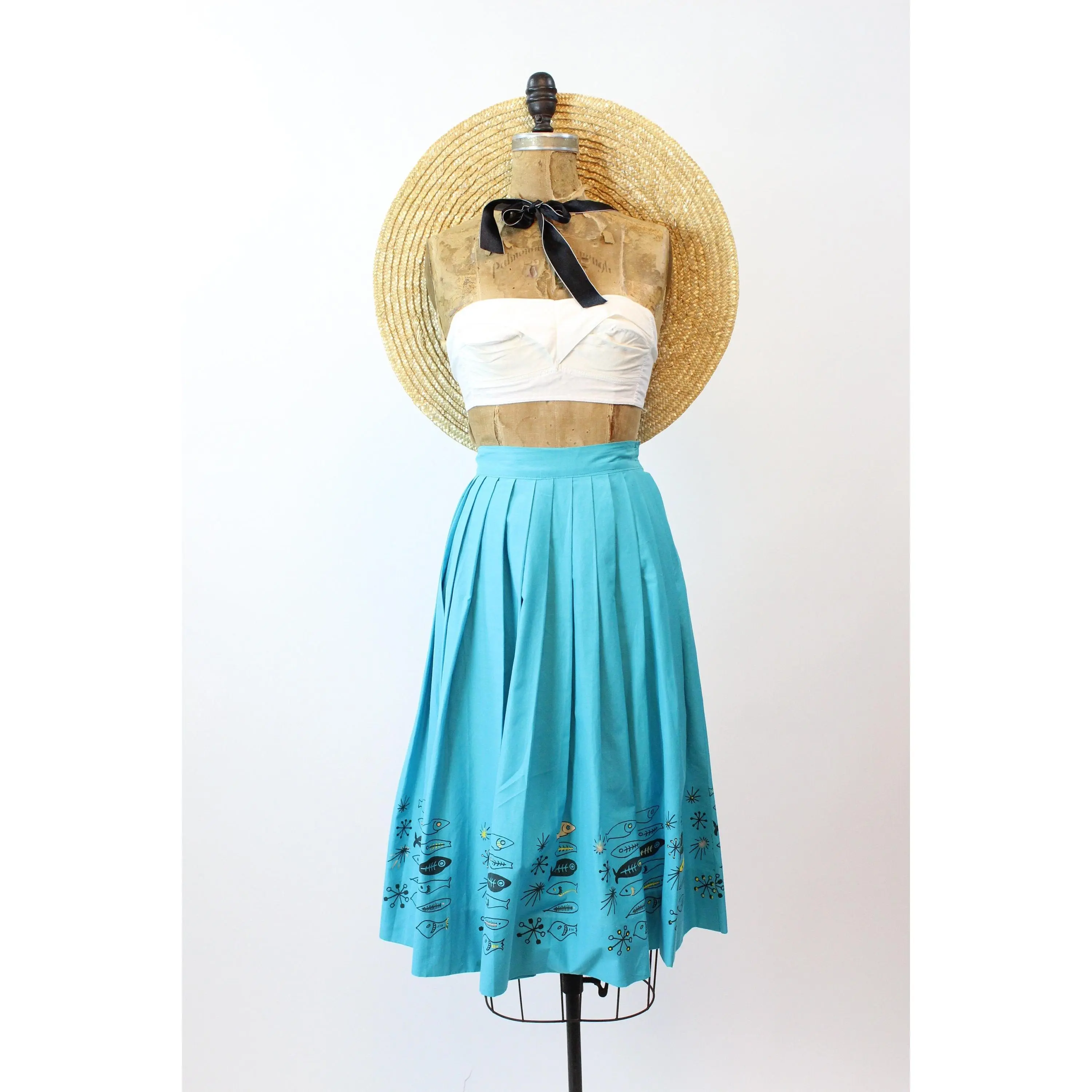 1950s FISH PRINT novelty print skirt xs | new spring summer
