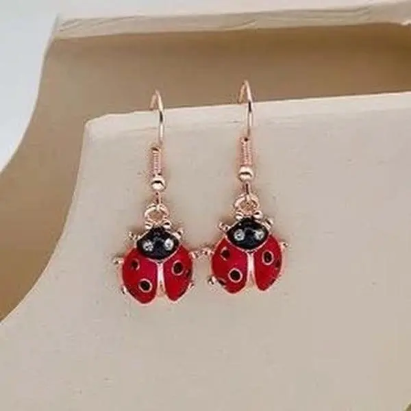 New Beautiful Ladybug Dangle Earrings