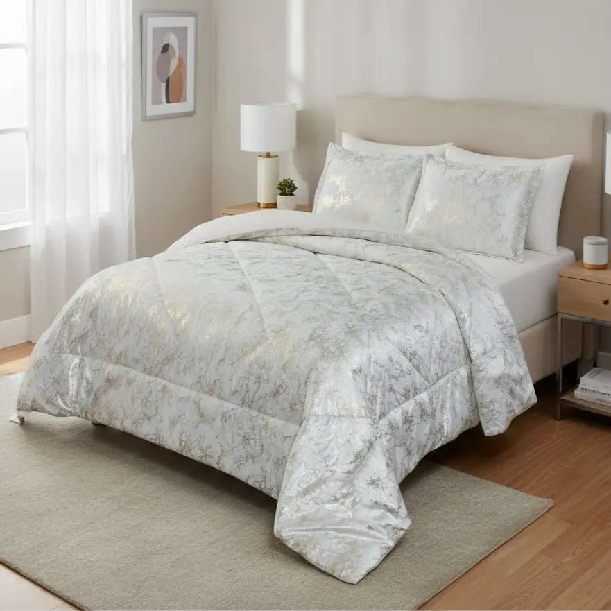 Glam Queen 3-Piece Gold-Embossed Soft Bedding Set - Silk and Faux Suede Fabric, All-Seasons Duvet Cover Set with 1 Duvet Cover, 2 Pillowcases