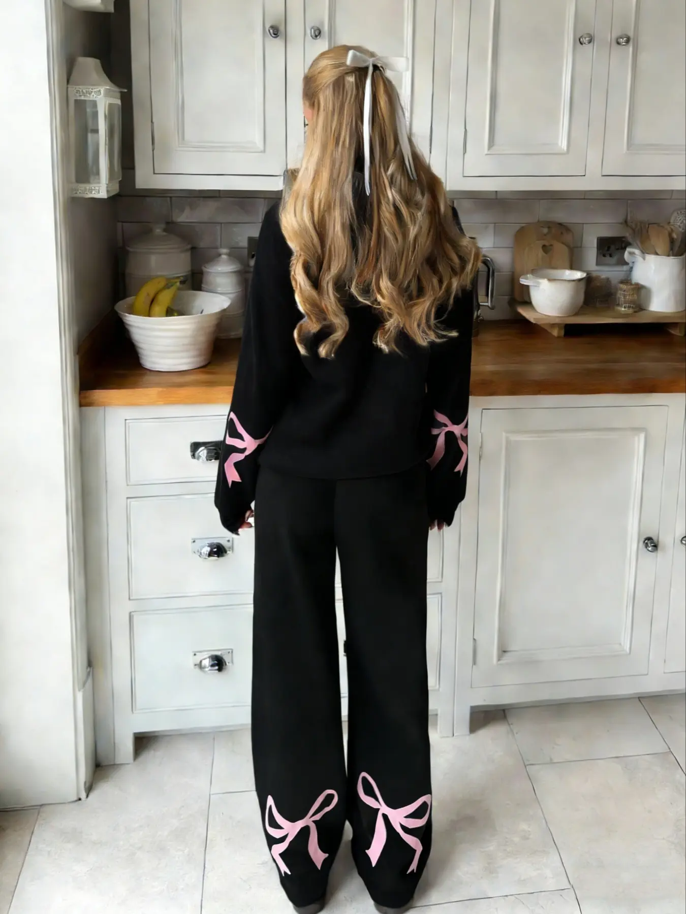 Women's Fall & Winter Casual Loose Homewear Matching Set Outfit, Bowknot Print Drop Shoulder Long Sleeve Hoodie Sweatshirt & Pants, Comfortable Warm Sportswear Clothes