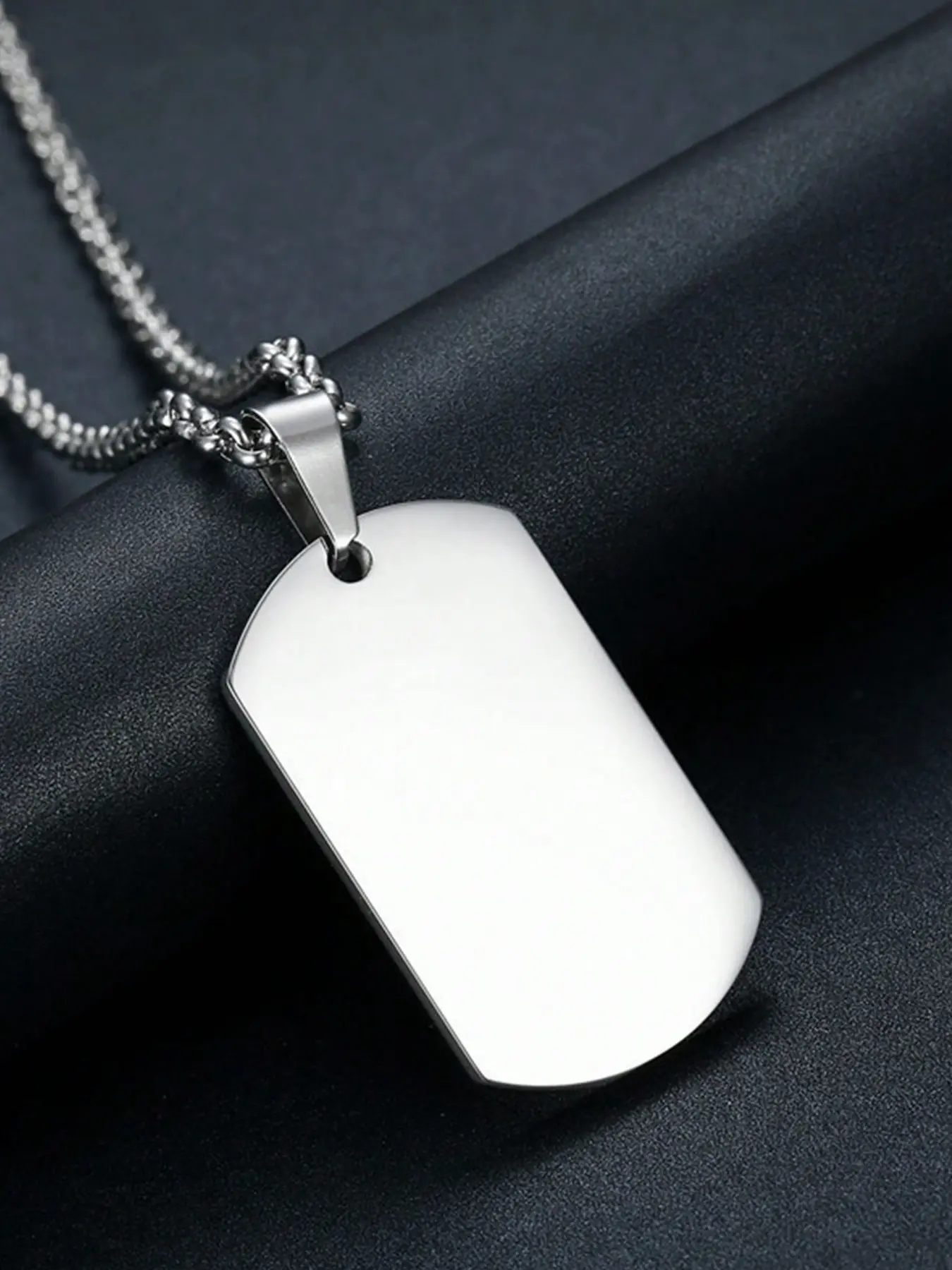 Personalized Stainless Steel Dog Tag Pendant, Elegant Snakeskin Print Necklace Chain for Men, All-Season Accessory, No Choking Hazard