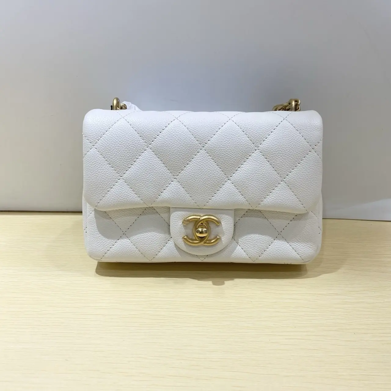 Pre-owned CHANEL Classic Flap Large Mini, Chip Version, White Gold Heart Ball Turnlock（2502505）