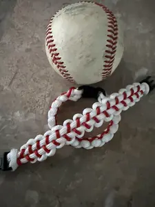 Baseball paracord bracelet