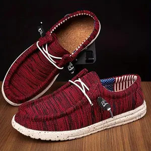 [Popular Choice] Men's Patriotic Red Skate Shoes with Pattern - Casual Lace-Up Sneakers, Breathable Upper & MD Sole Comfortable Walking, Skateboard Shoes, Irregular Pattern