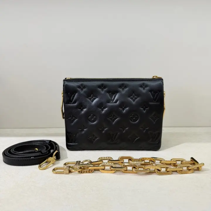 Pre-owned Louis Vuitton LEATHER Shoulder Bags Lv Black Coussin BB 20630330