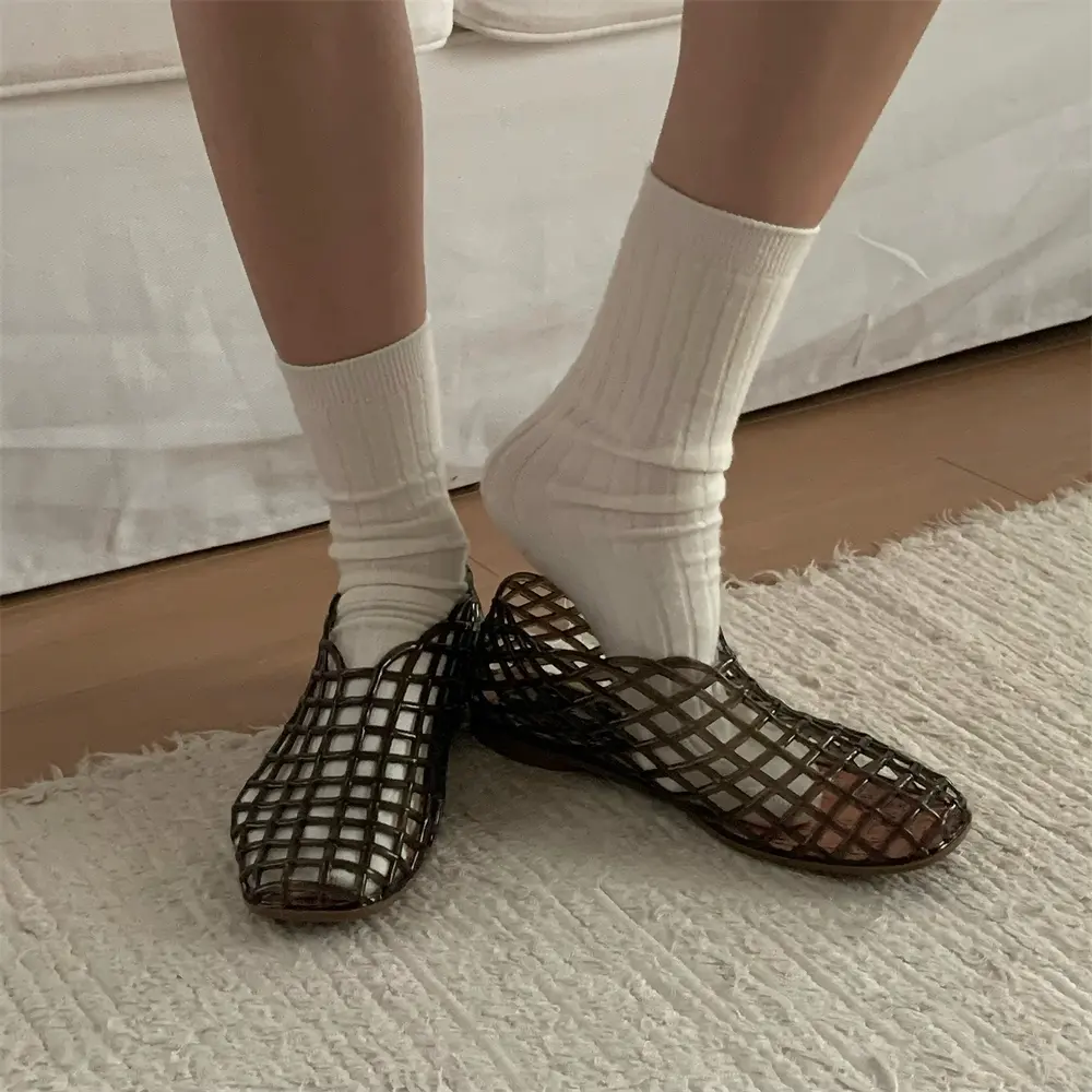 XUNBAI Women's Closed-Toe Hollow Mesh Jelly Shoes, Slip-On Crystal Casual Slippers, Summer Indoor Home & Beach Walking Footwear (hollow mesh slippers, jelly shoes for women)