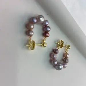 Natural freshwater pearl purple pearl earrings, classic, cute and versatile