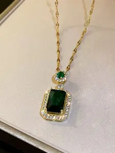 1 PC Gorgeous Green Cubic Zirconia Pendant For Women For Valentine's Day Gift Wedding Engagement Anniversary Party Jewelry, Sparkling CZ Necklace