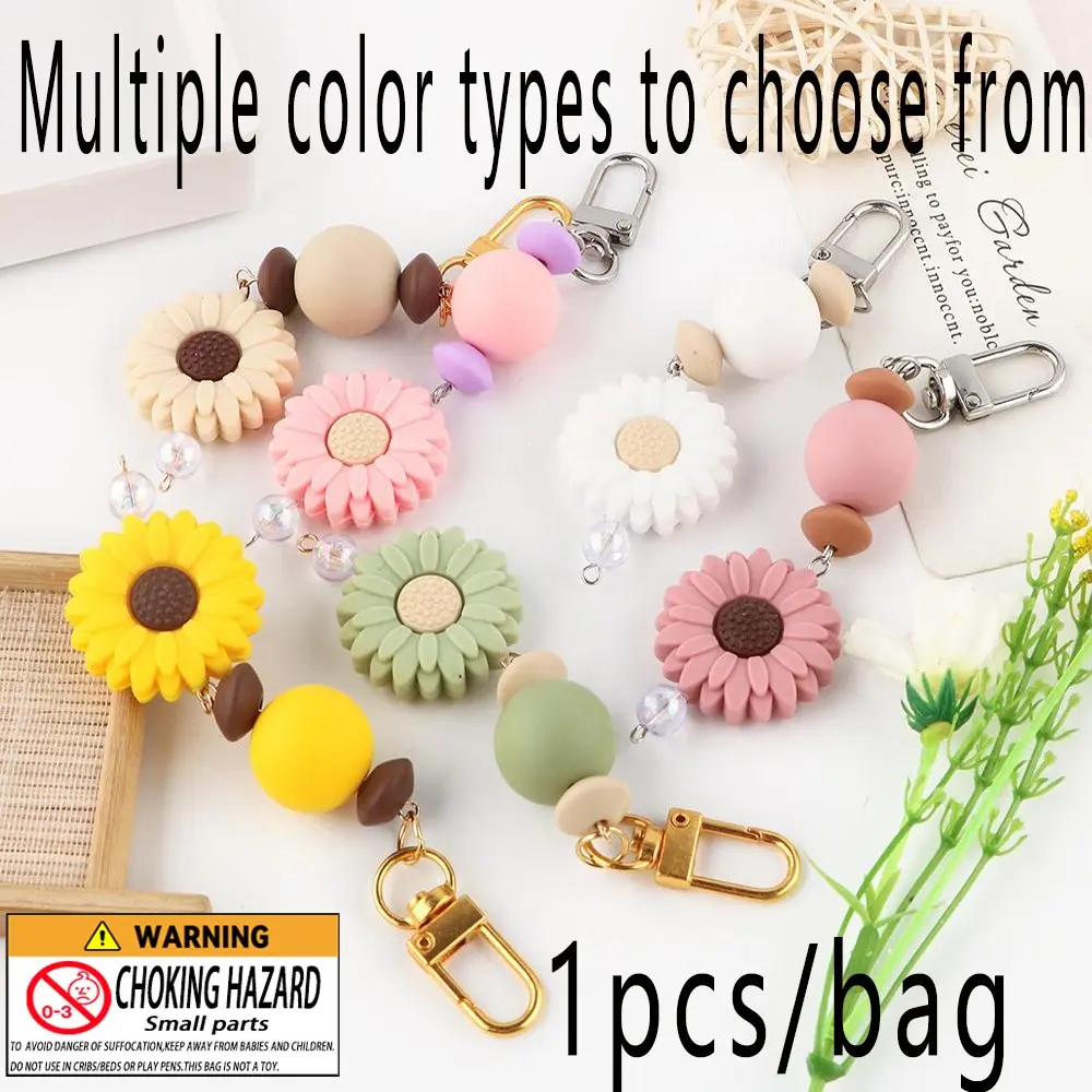 1 silicone focal bead daisy pendant, suitable for cars, bags, and keychains, Keychain Attachment, Handmade Keychain, Key Charms