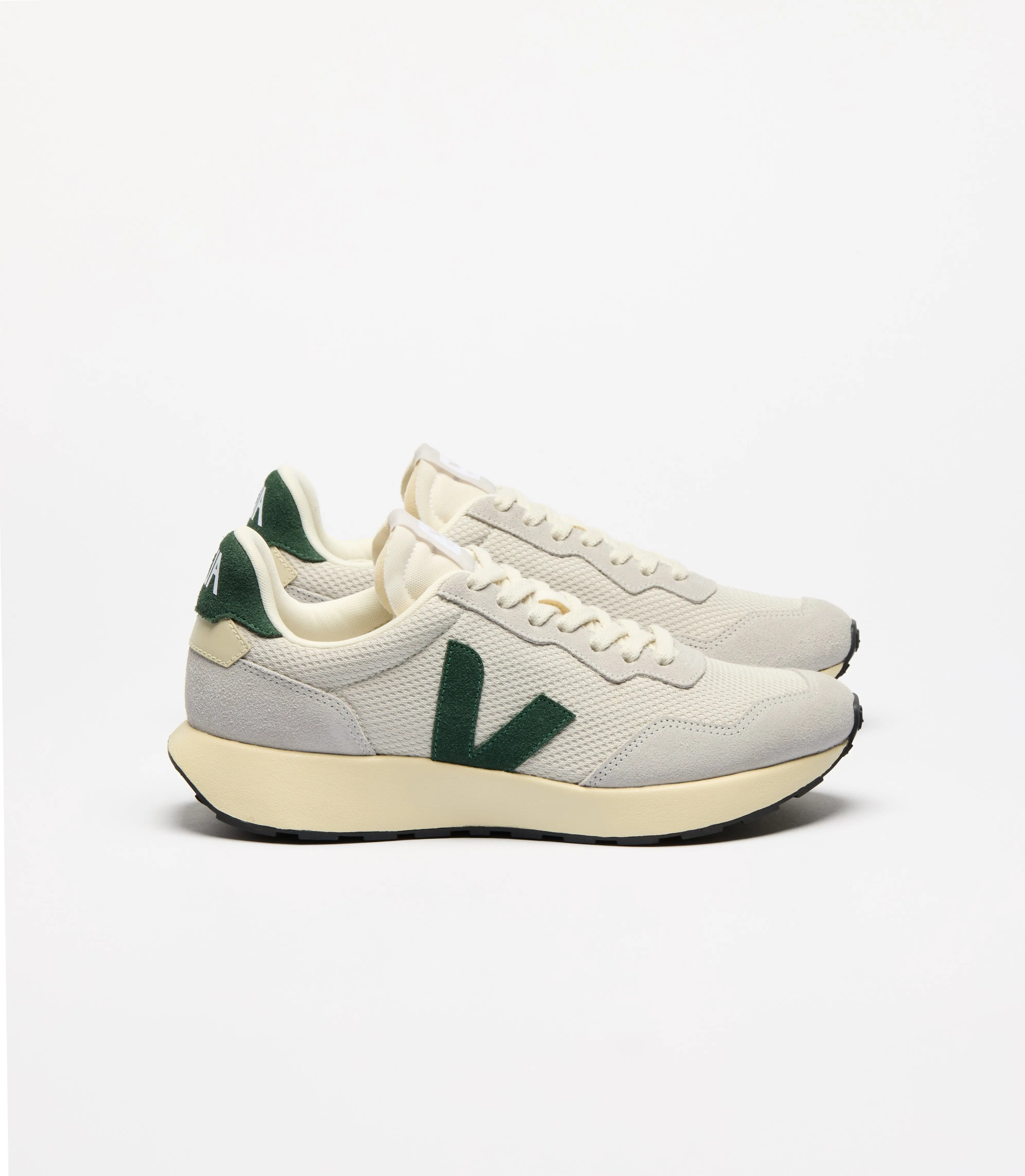 Men's Paulistana VEJA Sneaker