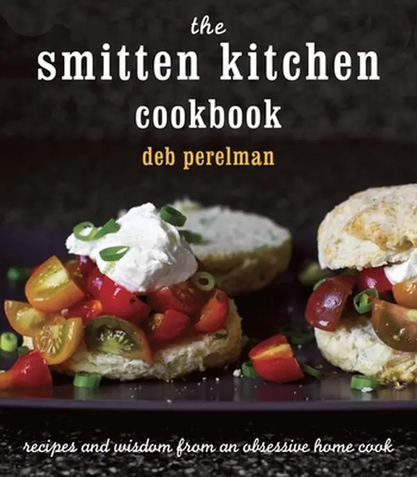The Smitten Kitchen Cookbook: Approachable Home Cooking Recipes and Wisdom from an Obsessive Home Cook - Deb Perelman, Hard Cover, for Cooks, 2.75 lbs, 9.3" h x 8.3" l x 1.2" w