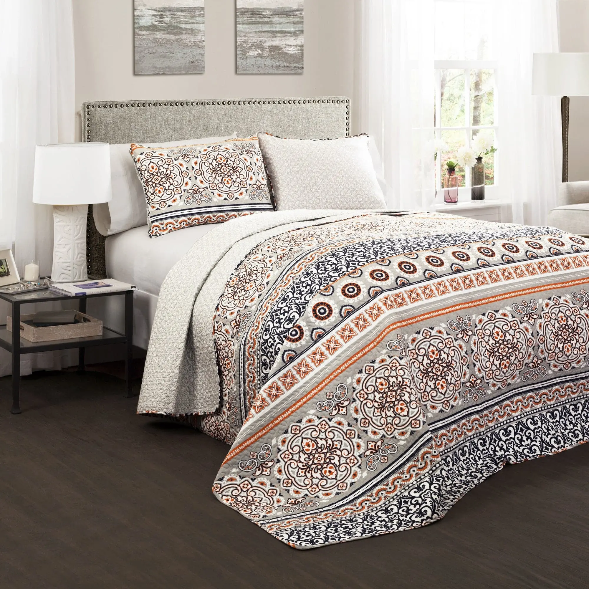 Lush Decor Nesco Striped Bedding Set - 3-Piece Quilted Bedspread Set with Decorative Pillows, Coordinating Blanket, Elegant Design, Soft Quilt & Bed Cover, Bed Cover Set