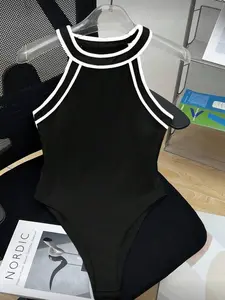 Pure lust-style color-blocked halter sleeveless one-piece, European and American style casual slim-fit and figure-flattering halter top, nightclub-style black and white color-blocked halter one-piece Bodysuits