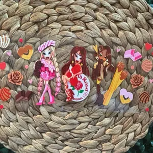 Bratz Doll Treats UVDTF Cup Wrapp with Adorable Characters and Sweet Accents for Kids