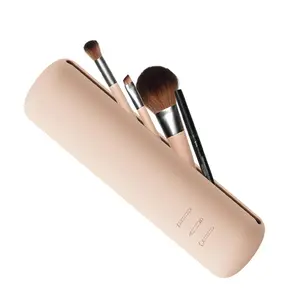 Silicone Makeup Brush Bag with Magnetic Closure – Large Capacity, Waterproof & Easy-Clean Cosmetic Brush Organizer Pouch