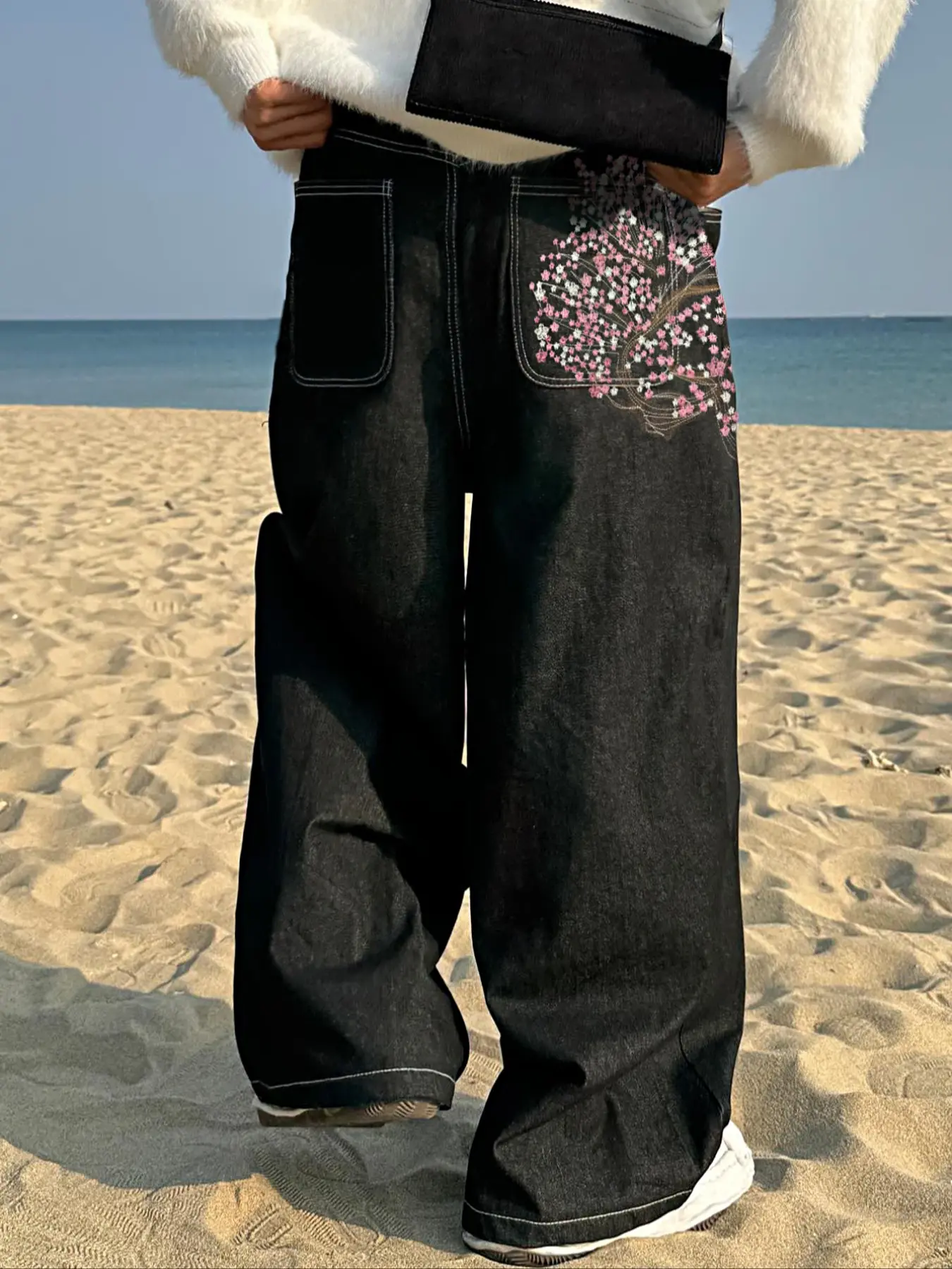 Men's Vintage Y2K Style Loose Wide Leg Jeans, Sakura Embroidered Straight Fit Street Fashion, Hip Hop Boyfriend Pants for Men