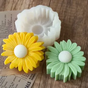 Large Daisy Flower Aromatherapy Candle Silicone Mold, DIY Sunflower Candle Resin Handmade Soap Flower Mold, Perfect for Crafting and Gifting, Wax Melts