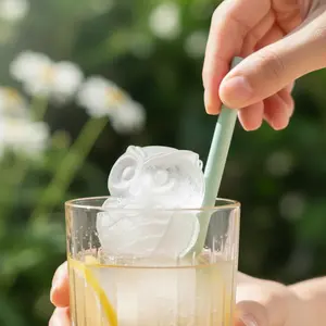 Cute Owl Silicone Ice Mold (4-Pack) – Creative 3D Owl Ice Cube Maker for Coffee & Drinks – Fun Forest Animal Ice Tray with Funnel – Perfect for Iced Tea & Cocktails – Unique Housewarming Gift – Easy Release & Food Safe Silicone