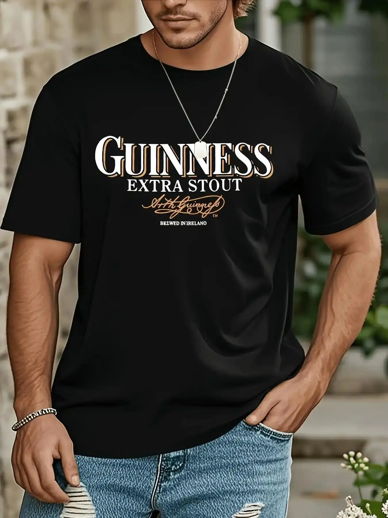 GUINNESS themed short-sleeve shirt, featuring a classic wine label print with a vintage feel, a deep-toned background suitable for various occasions, a niche style piece that's eye-catching and can be worn for both street and commuting use!funny graphic t