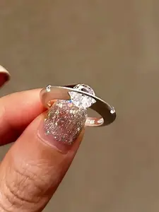 925 Sterling Silver Ring with Cosmic Star Design, Sparkling Zircon Decoration, Perfect Daily Accessory for Women & Men, Statement Ring, Dainty Ring