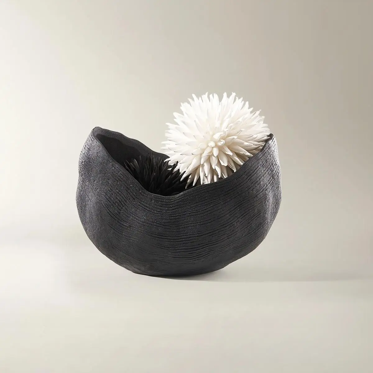 Z Gallerie Baz Bowl - Black & Ivory Matte Ceramic, Organic Shaped Mini Bathtub, Decorative Kitchen Serveware, Porcelain Dinnerware, Ceramic Bowl, Organic Shaped Bowls Tableware