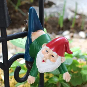 Cute Rock Climbing Dwarf Statue Planter Hugger, Garden Gnome Statue, Resin Hanging Dwarf Sculpture, Garden Decor, Home Yard Decoration, Christmas Ornament
