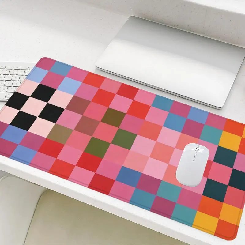 Colorful Checkerboard Pattern Mouse Pad, Rectangle Gaming Mouse Pad, Non-Slip Rubber Base Stitched Edge Desk Pad, Premium Multipurpose Mousepad for Home Office Game Room, Computer Mouse Pad For Laptop