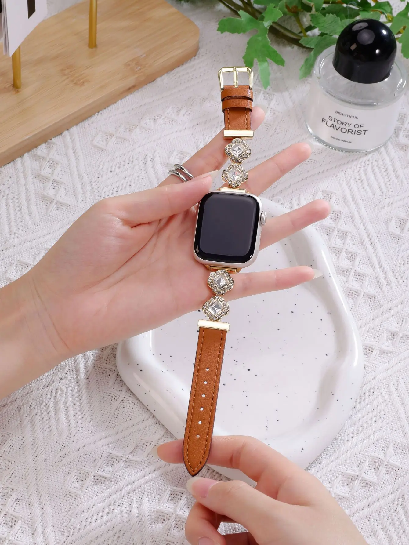 Clover Bling Strap Stainless Steel Metal Band Compatible for  iWatch 38mm-49mm (Series 1-11/SE/SE2/Ultra/Ultra2), Durable & Stylish Replacement Bracelet for Men & Women (Watch Not Included) #Summervibes