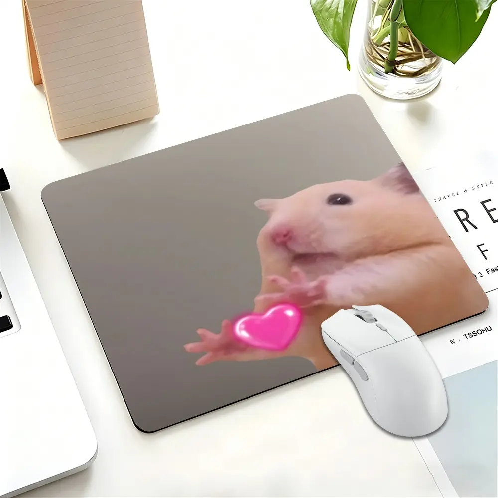 Cute Hamster Heart Mouse Pad, Aesthetic Small Square Mousepad, Non-Slip Desk Mat, Funny Kawaii Desktop Protector, Trendy Decorative Mouse Pad for Girls Teens Office Gaming