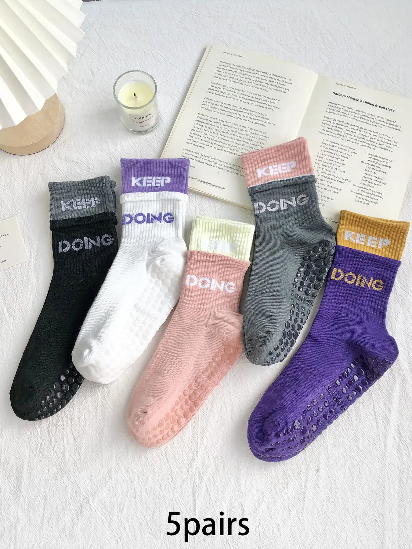 5 pairs fashionable spliced printed yoga socks with anti slip silicone bottom, comfortable and casual couple socks suitable for daily home wear in winter. Sock Packs
