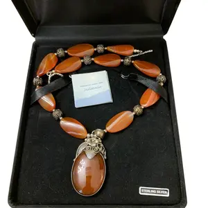 Vintage Sterling Silver 925 Merav Carnelian Station Toggle Pendant/Necklace - 18" Necklace with Elegant Design