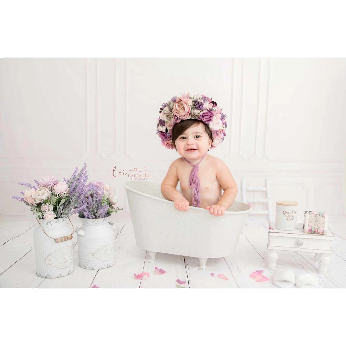 Footed Vintage Bathtub - Bumpy Textured - White - Model 2