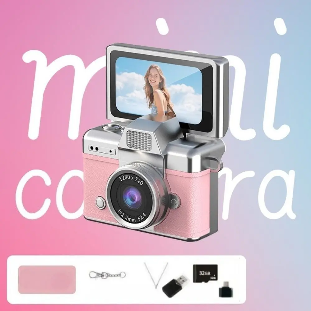 This mini keychain Portable Vlogging Camera, Video Camera Camcorder, Video Recording Camera, is a game-changer! 32GB card, reader, adapter included. HD video + selfies – perfect for concerts and travel diaries!