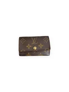 Pre-owned Louis Vuitton Monogram coated canvas (exterior), grained leather (interior) Clutches & Wristlets Key Pouch Brown exterior, brown interior Good S018260401019