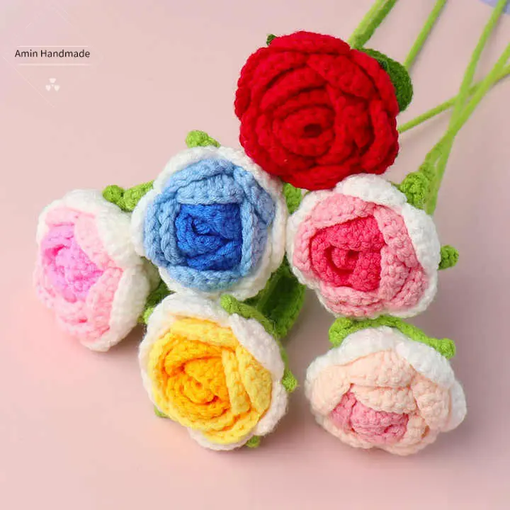 Handmade Crocheted Rose Bouquet, Everlasting Yarn Arrangement for Table Decor, Wedding Centerpieces & Valentine's Day Gifts, Ornaments, Desk, Mother's Day, Anniversary, Handcrafted, Soft Yarn, 41Cm Tall, 8Cm Wide, 8X41cm
