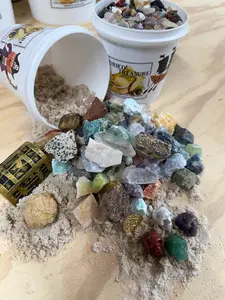 THE MINI PIRATE - QUART SIZED NATURAL CRYSTAL RAW STONE MINING BUCKET