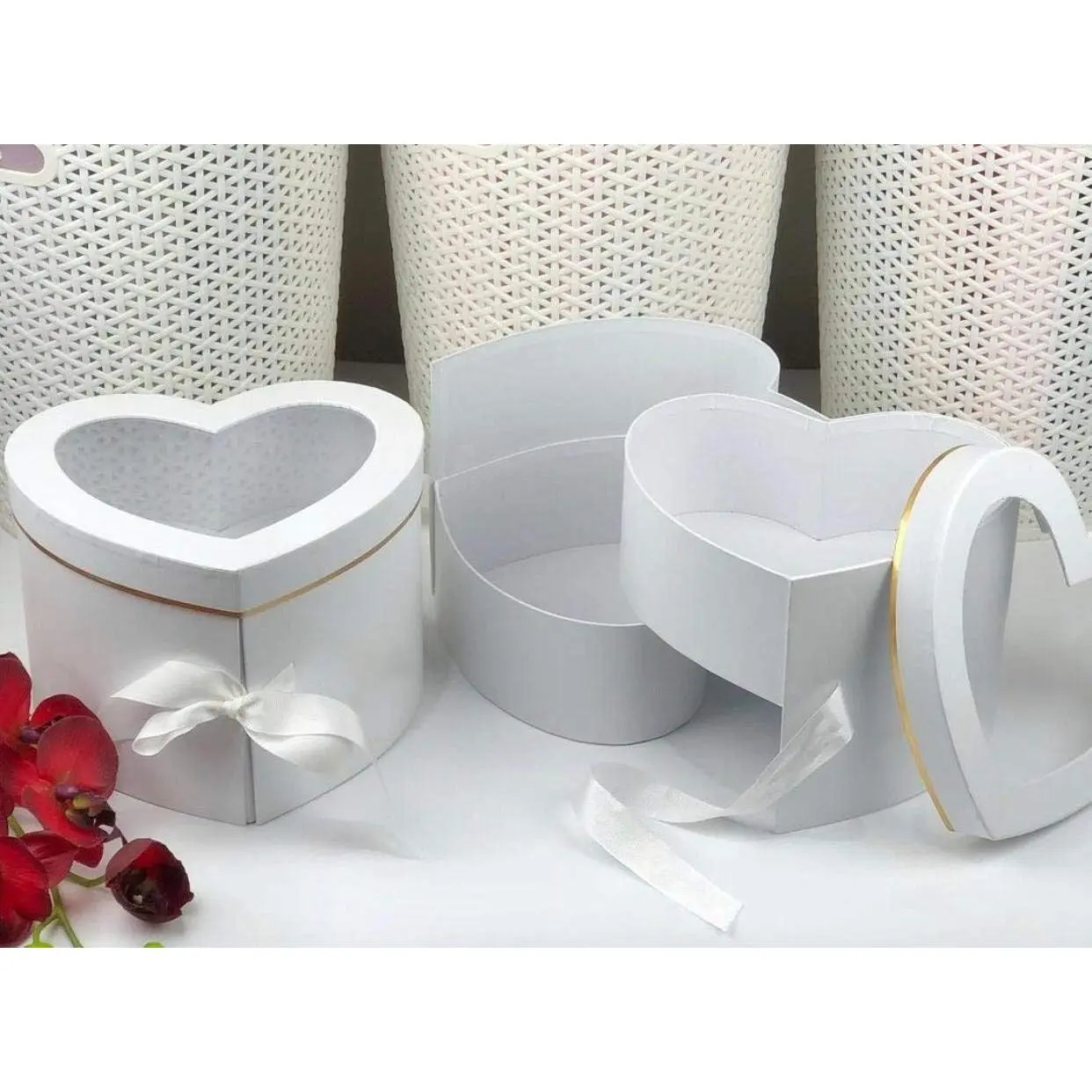 Heart Shaped Flower Box, Floral  Box, with Lids, Size 9x8x6.5, for Luxury Style Flower Arrangements (White)