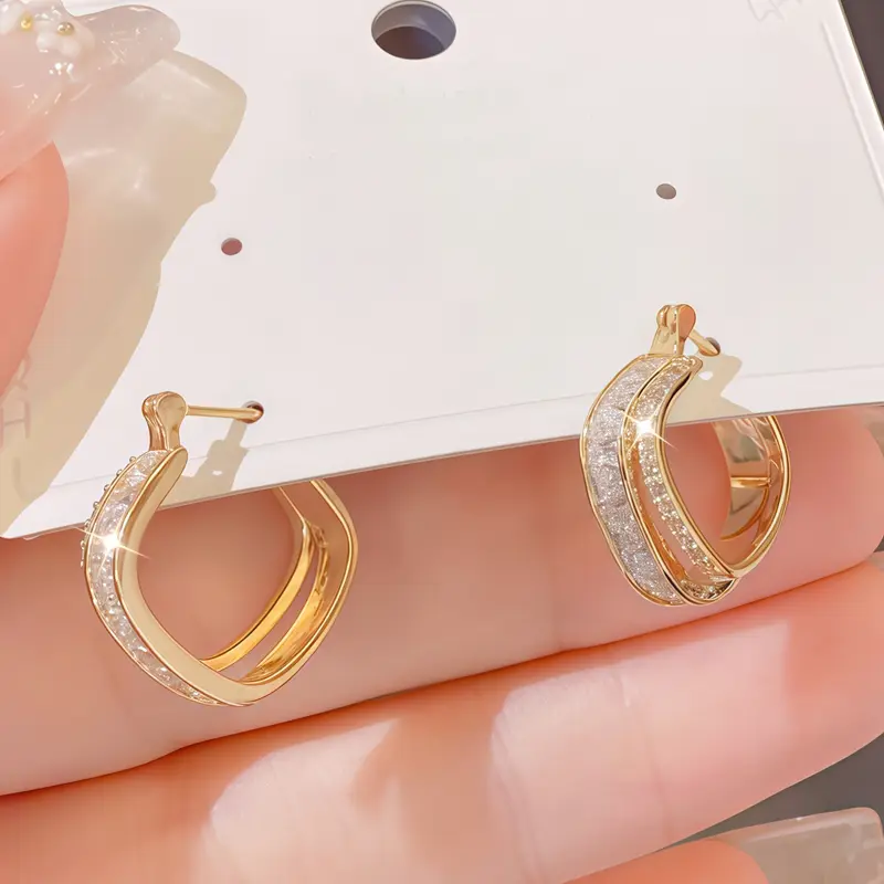 Fashionable and elegant earrings, sparkling accessories for women, earrings for women, stylish accessories, casual and fashionable jewelry, Mother's Day and Valentine's Day gifts, jewelry gifts for her,14k gold-plated