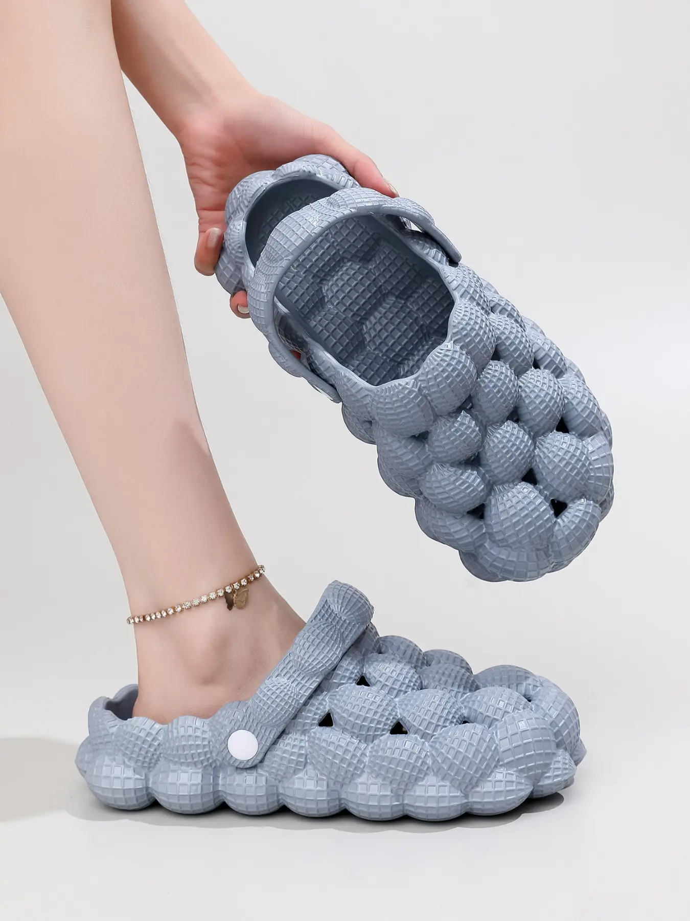 Women's Leopard Print Bubble Cloud Slippers, Two-Way Anti-Slip Eva Garden Sandals, Comfortable Hollow Out Shoes for Outdoor Use
