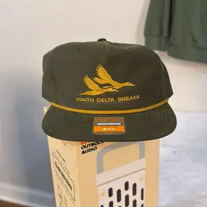 Green Logo Hat - Stylish Accessory for Everyday Wear